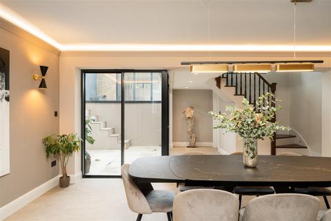 undefined, Cromwell Grove, London W6