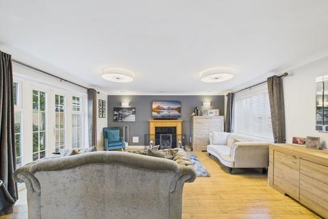 5 bedroom detached house for sale, Champneys Way, Dunmow CM6
