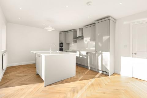 undefined, Vineyards Close, Cheltenham GL53