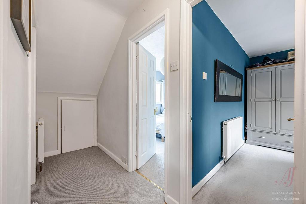 27 67296 watermarked.jpg