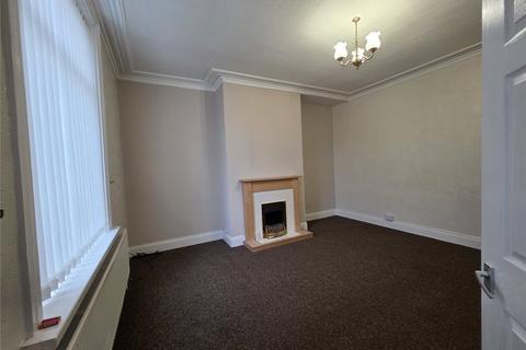 3 bedroom terraced house to rent, Leeds Road, Dewsbury, West Yorkshire, WF12