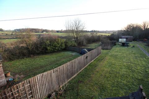 undefined, Salisbury Road, Shipton Bellinger