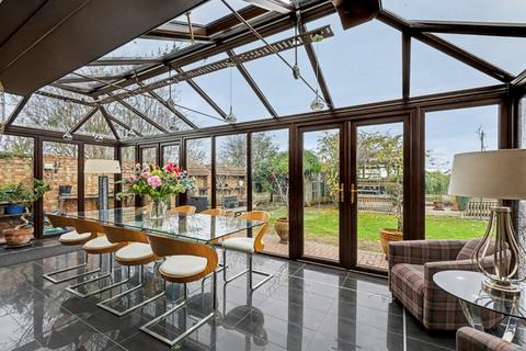 undefined, Lower Rainham Road, Rainham,