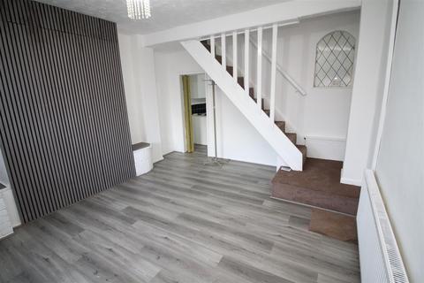 2 bedroom terraced house to rent, Warrington Road, Wigan WN2