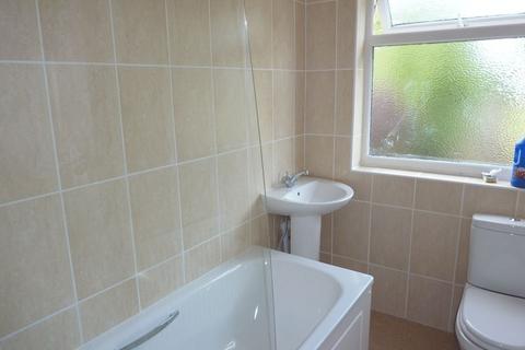 3 bedroom end of terrace house to rent, Oaklands Avenue, Sidcup DA15