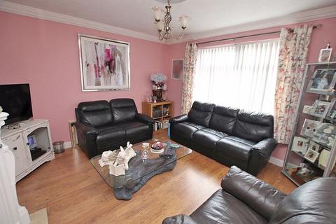 undefined, LITTLE COATES ROAD, GRIMSBY