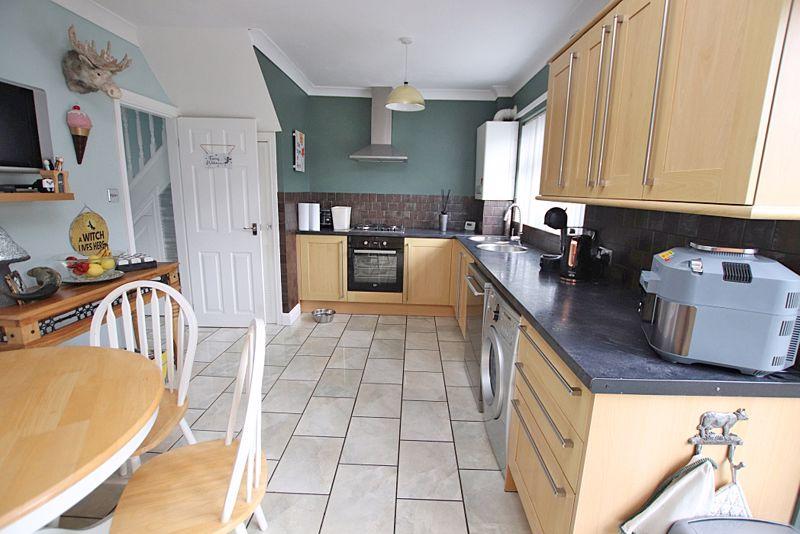 Kitchen diner