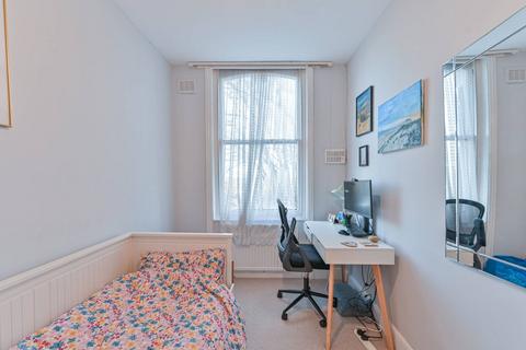 2 bedroom flat for sale, Cintra Park, Crystal Palace, London, SE19