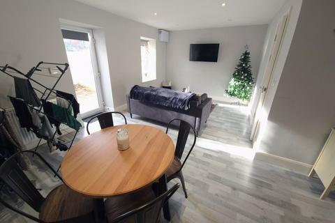 undefined, Victoria Road, Leeds