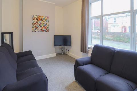 5 bedroom terraced house to rent, St. Martins Terrace, Canterbury CT1