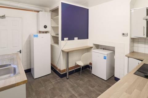 6 bedroom terraced house to rent, St. Martins Terrace, Canterbury CT1