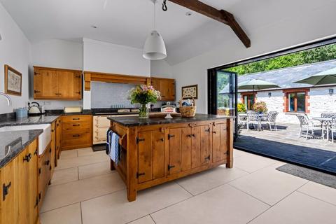 5 bedroom barn conversion to rent, White Horse Farm Old Monmouth Road, Abergavenny