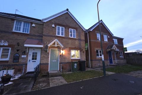 3 bedroom terraced house to rent, St. Pauls Court, Middlesbrough