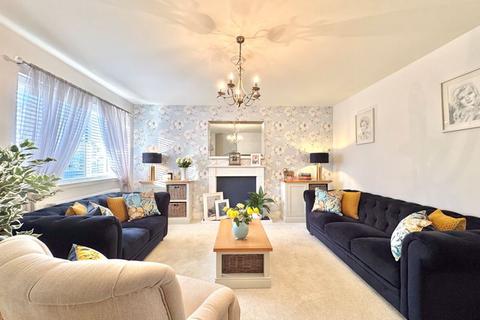 3 bedroom semi-detached villa for sale, Burnside Close, Cumnock