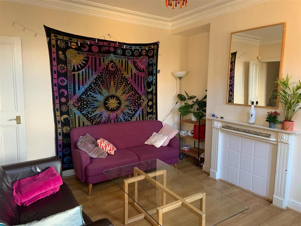 3 Cs- Living Room.jpg