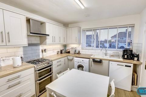 3 bedroom semi-detached bungalow to rent, St. Thomas Road, Trowbridge