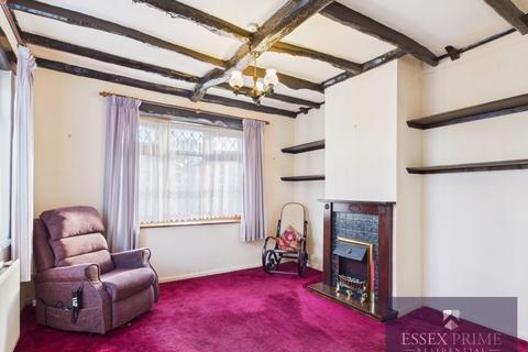 undefined, Two Bedroom Bungalow Inglenook rd, CO15