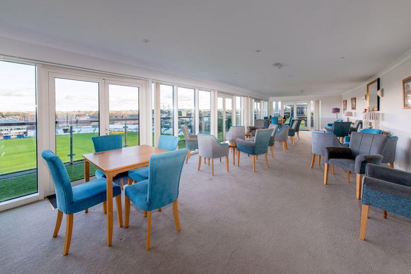 Owners lounge