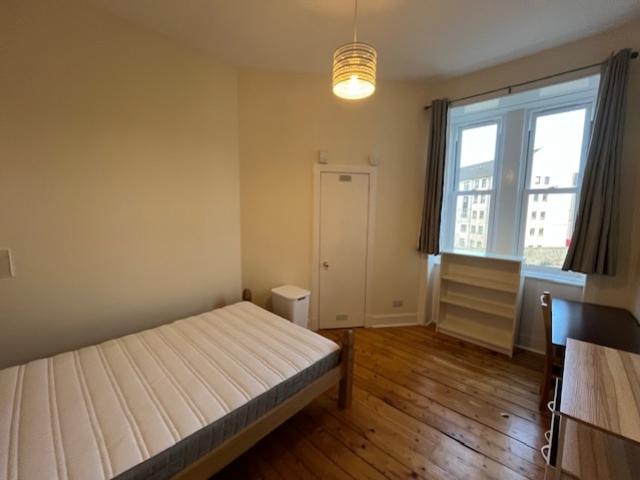 Second bedroom 3