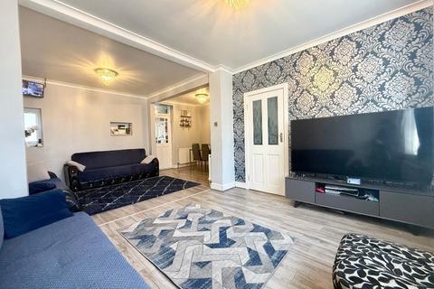 undefined, Beechwood Road, Leagrave, Luton, Bedfordshire, LU4 9RF