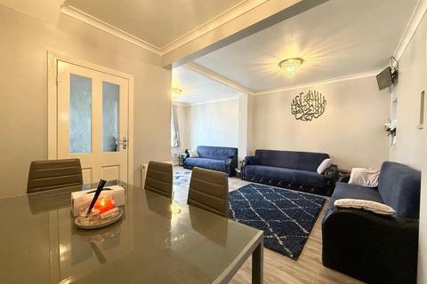 undefined, Beechwood Road, Leagrave, Luton, Bedfordshire, LU4 9RF