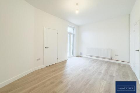 3 bedroom semi-detached house to rent, Harriett Street, Aberdare, CF44 8PP