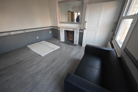 undefined, Stoke Newington Common, London N16