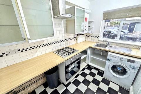 undefined, Lea Bridge Road, Leyton