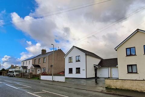 3 bedroom detached house to rent, Simpson Cross, Haverfordwest, Pembrokeshire