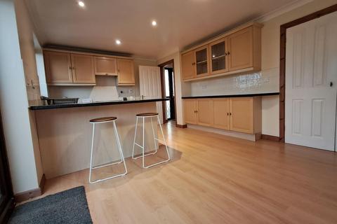 3 bedroom detached house to rent, Simpson Cross, Haverfordwest, Pembrokeshire