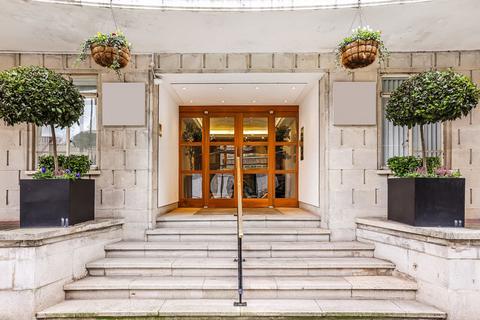 undefined, Buckingham Gate, London, SW1E