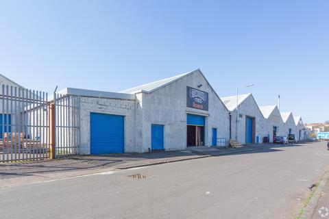 Distribution warehouse to rent, Camelon St Glasgow G32 6AF