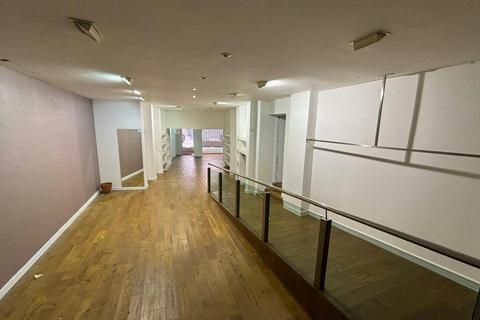 Retail property (high street) to rent, 17 Bank St Kilmarnock KA1 1HA