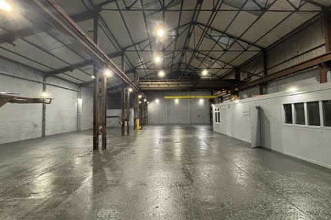 Warehouse to rent, 322 Broomloan Rd Glasgow G51 2JQ