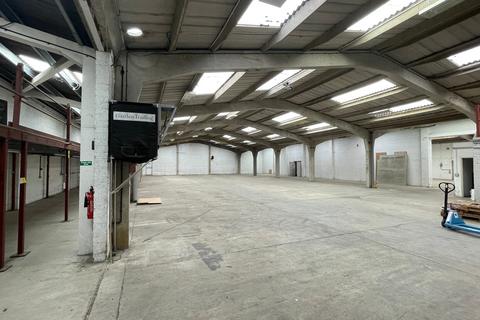 Warehouse to rent, Black Bourton Rd Carterton OX18 3EZ