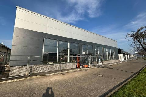 Showroom to rent, 439 Hillington Rd Glasgow G52 4BL