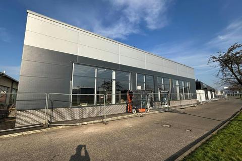 Showroom to rent, 439 Hillington Rd Glasgow G52 4BL