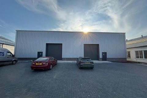 Showroom to rent, 439 Hillington Rd Glasgow G52 4BL