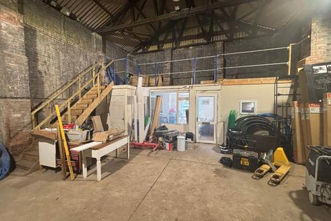 Warehouse to rent, Culmhead Taunton TA3 7DY