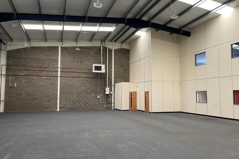 Warehouse to rent, Foxcote Ave Bath BA2 8SF