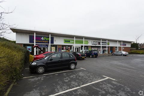 Retail property (high street) to rent, 106-118 Horbury Rd Wakefield WF2 8UB