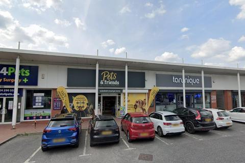 Retail property (high street) to rent, 106-118 Horbury Rd Wakefield WF2 8UB