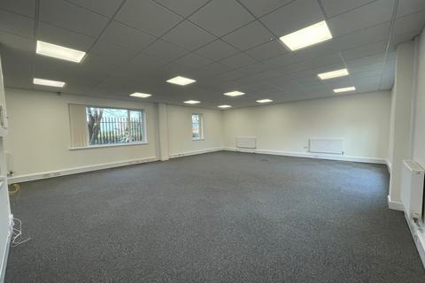Office to rent, Clarence Rd Bristol BS15 1NT
