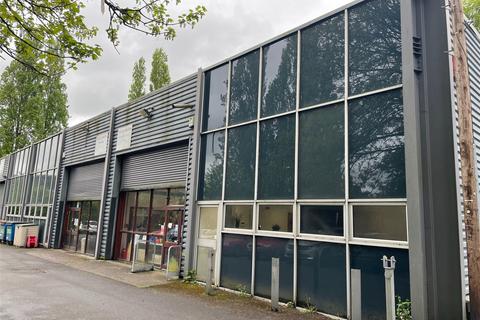 Industrial unit to rent, Wells Rd Bath BA2 3AP