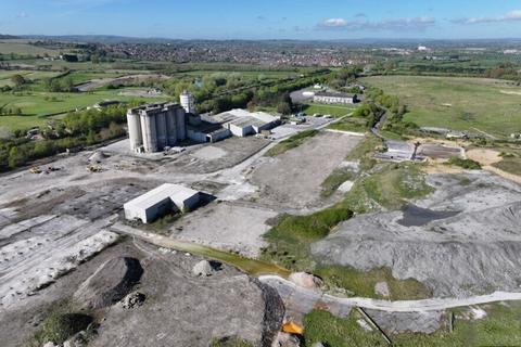 Land to rent, Trowbridge Rd Westbury BA13 4LX
