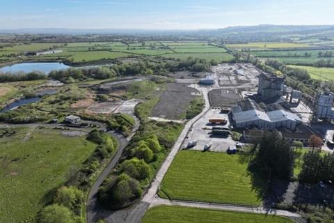 Land to rent, Trowbridge Rd Westbury BA13 4LX