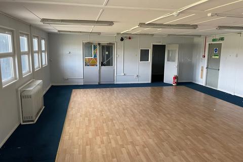Retail property (high street) to rent, Dormers Wells Ln Southall UB1 3HX