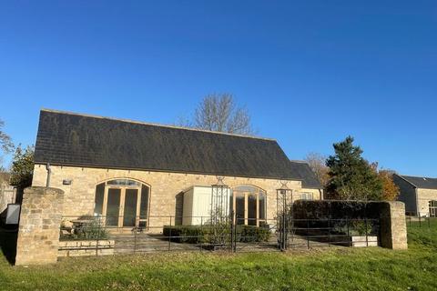 Office to rent, Kirtlington Park Kirtlington OX5 3JB