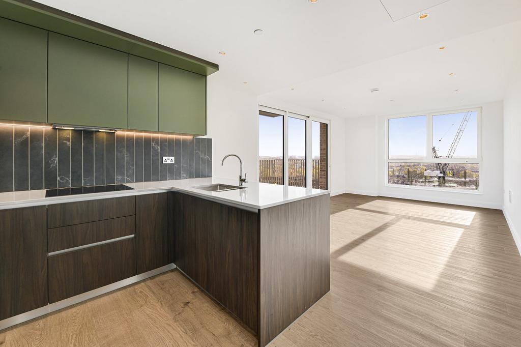 Kitchen / Reception