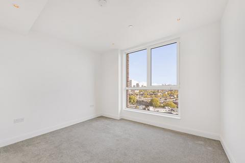 3 bedroom flat to rent, Gasholder Place, London, SE11